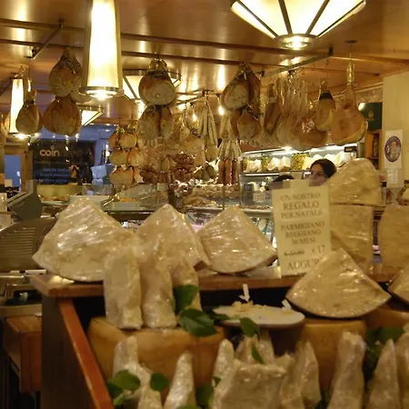 Ur-nest Piazza Maggiore דירה