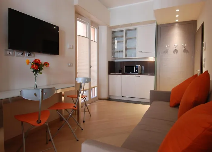 Ur-nest Piazza Maggiore * ボローニャ