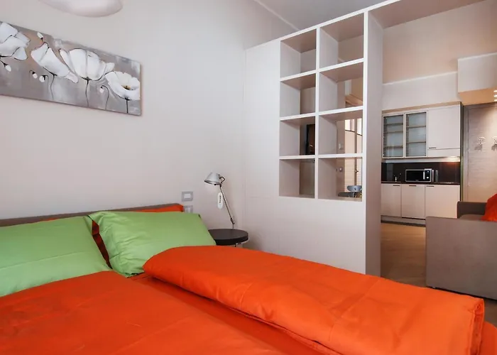 Ur-nest Piazza Maggiore * ボローニャ