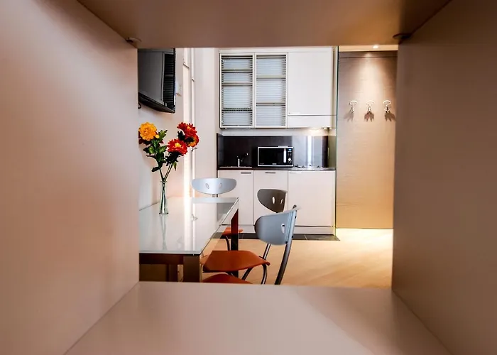 Ur-nest Piazza Maggiore 아파트 *