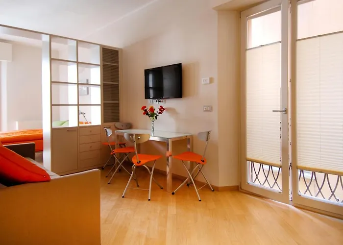 Ur-nest Piazza Maggiore 아파트