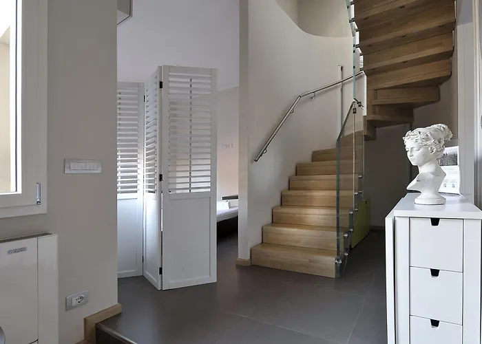 Ur-nest Piazza Maggiore 아파트 *