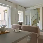 Ur-nest Piazza Maggiore Apartmán *