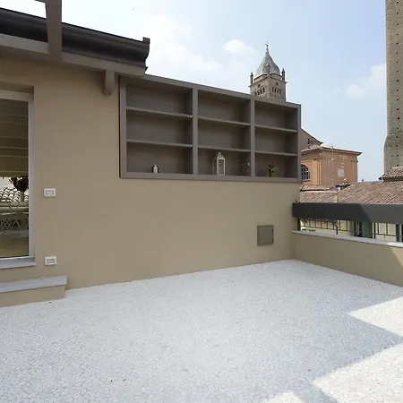 Ur-nest Piazza Maggiore * Bolonha